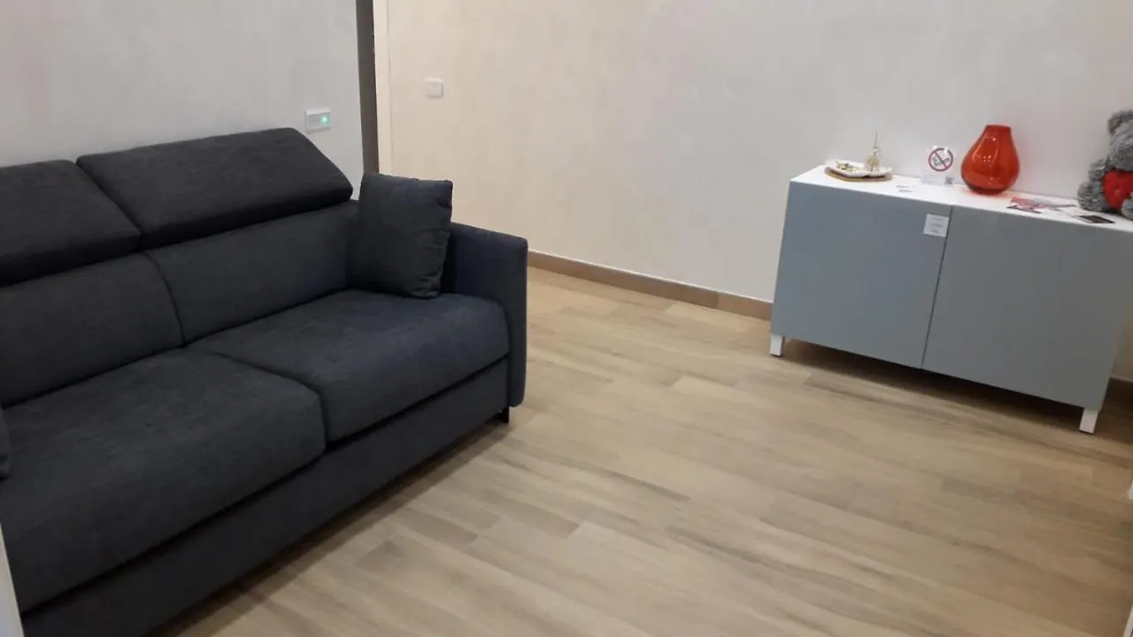 Sara House Apartment Naples Italy